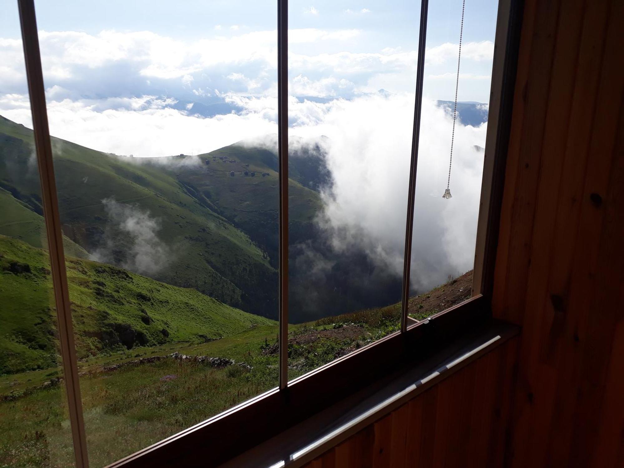 MiGRORAŞ OTEL&RESTAURANT-KARESTER YAYLASI Uzungöl Zimmer foto